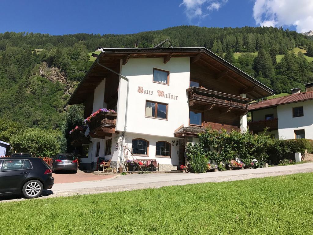 Haus Wallner ノイシュティフト・イム・シュトゥーバイタール エクステリア 写真